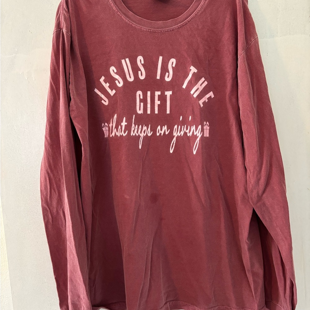 Long-Sleeve Graphic Tee - Dusty Rose "Jesus Is The Gift"